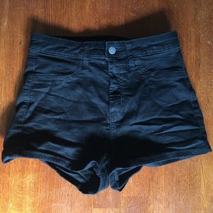 🍯 High Waisted Black Denim Shorts
